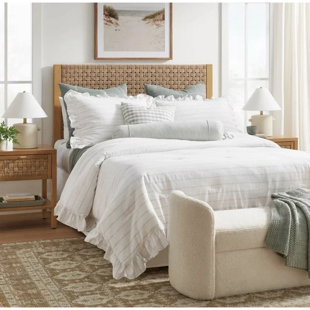 Full/Queen Ruffle Comforter & Sham Set White/Khaki - Threshold NEW